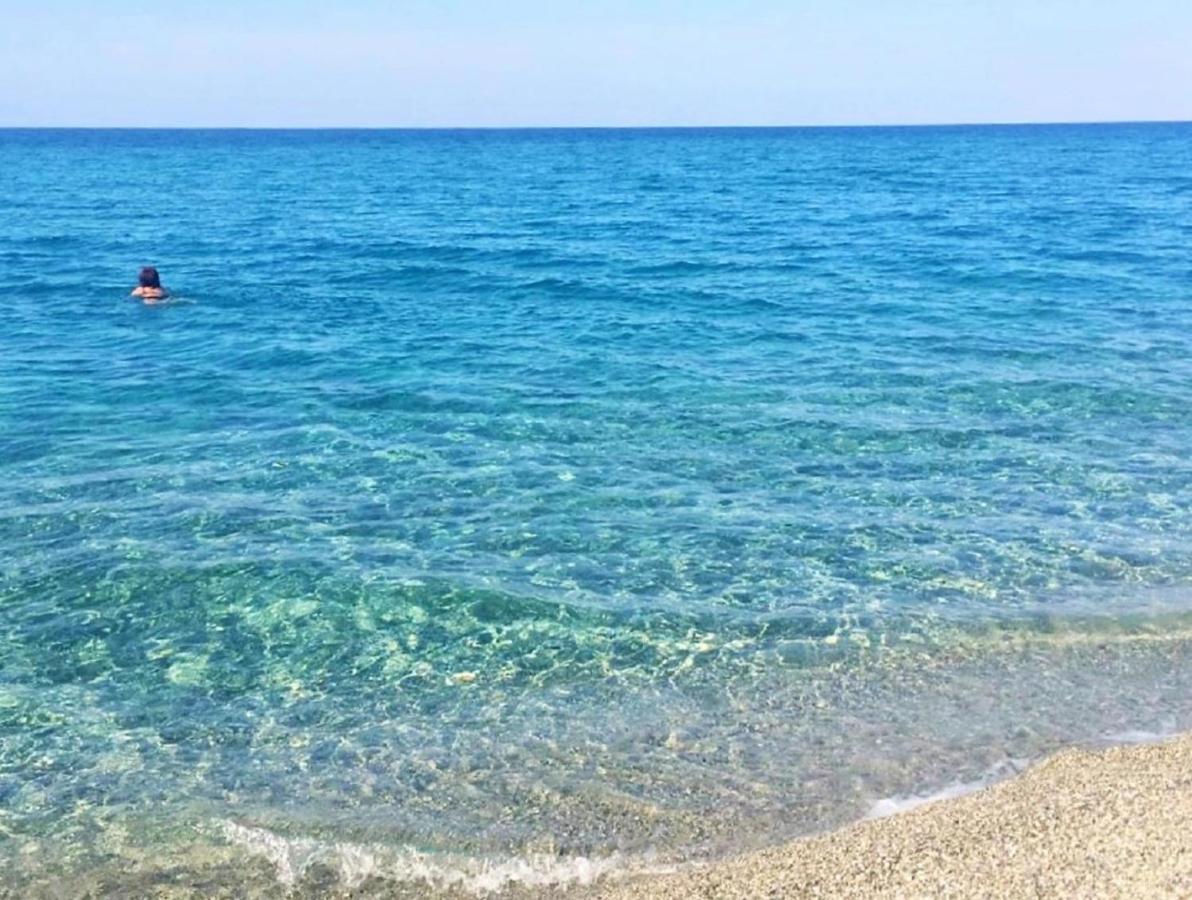 Апартаменты Pizzo Beach Club Экстерьер фото