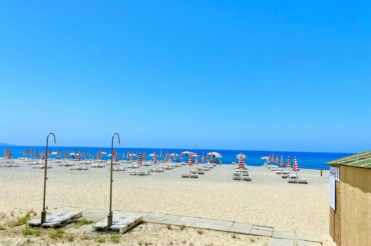 Апартаменты Pizzo Beach Club Экстерьер фото