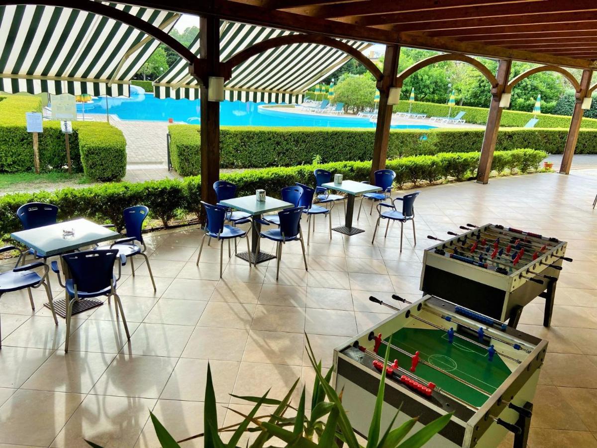Апартаменты Pizzo Beach Club Экстерьер фото